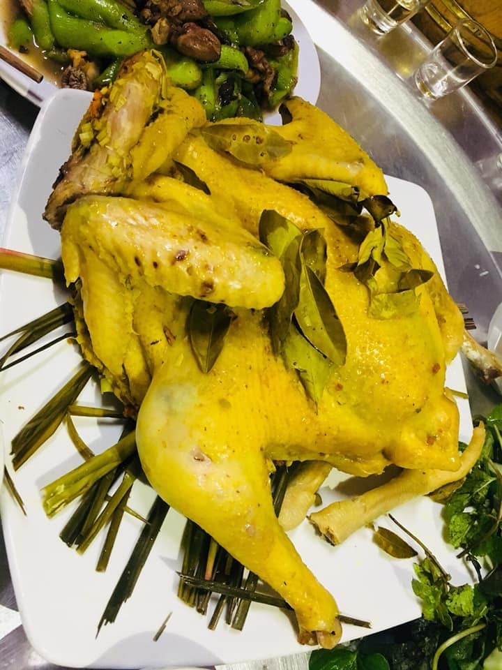 /gà hấp muối sả.jpg